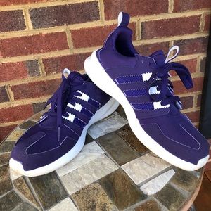 Adidas tennis shoes